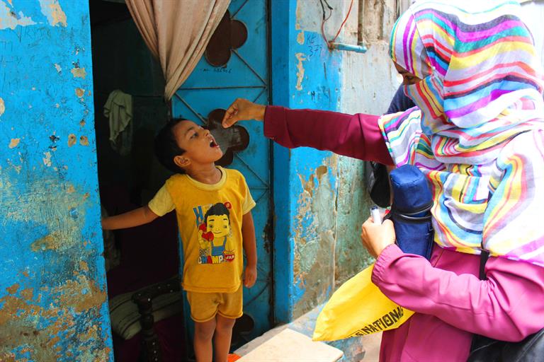 Pakistan resumed polio vaccination activities on 20 July